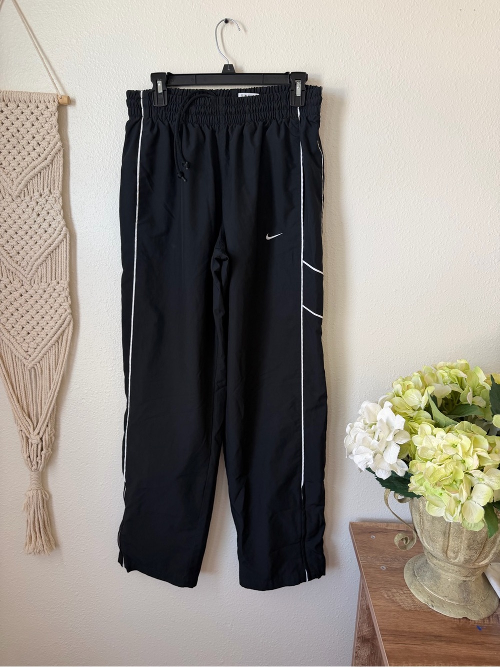 Vintage Nike Black Joggers with White Piping & Swoosh